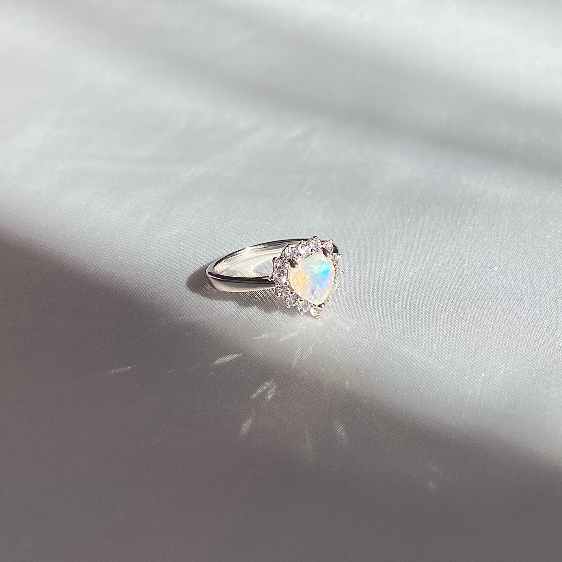 EIGHTMOON Halo Heart Moonstone Ring, 925 Sterling Silver